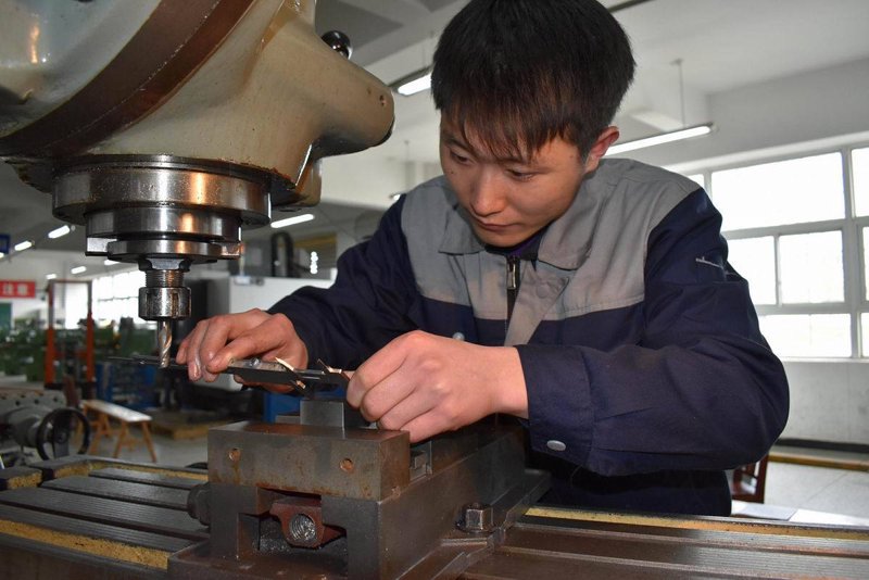 电气工程师证怎么考?掌握这些步骤,轻松应对!